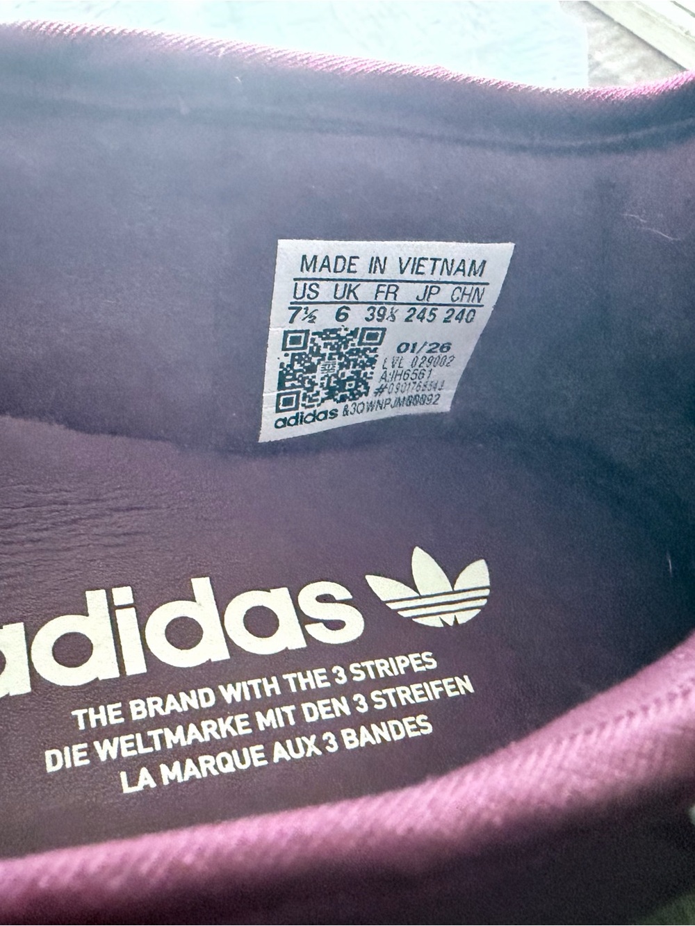 Adidas Samba Jane in Maroon with White Stripes - Picture 4 of 5